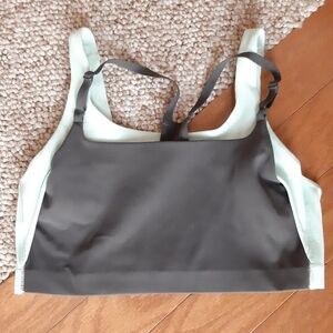 Nike Dri Fit Sports Bra size Medium